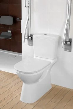 Villeroy & Boch ViCare - Staande Toiletpot Voor Mensen Met Beperkte Bewegingsmogelijkheden, Vario Afvoer, DirectFlush, Alpine Wit 4620R001 -Badkamer Luxe 268722252421b38a14ea3142 2