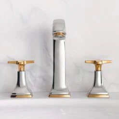 Hansgrohe Metropol Classic - 3-gats Wastafelkraan 160 Met Greep In Kruisvorm, Met Afvoergarnituur Met Trekstang, Chroom/goud Look 31307090 12 Hansgrohe Metropol Classic - 3-gats Wastafelkraan 160 Met Greep In Kruisvorm, Met Afvoergarnituur Met Trekstang, Chroom/goud Look 31307090 -Badkamer Luxe 4eae675ec0f45f618c8e58b9