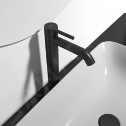 Ideal Standard CeraLine - Wastafelkraan Met Click-clack Afvoerplug, Zwart BD137XG -Badkamer Luxe 605d81c2cdeb8dc22cb694d3