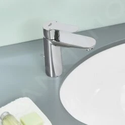 Grohe BauEdge - Wastafelkraan Met Waste, M-size, Chroom 23758000 -Badkamer Luxe a1fff71d0216bed7f3ecb9e5