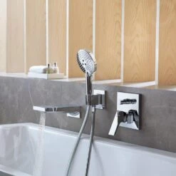 Hansgrohe Metropol - Baduitloop, Chroom 32543000 -Badkamer Luxe ac959af1cbf305fef2b50ac5