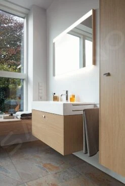 Duravit Brioso - Spiegel Met LED Verlichting 700x1020x45 Mm, Glans Wit BR7003022220000 -Badkamer Luxe cdeb096fa2760b4b50d01f09