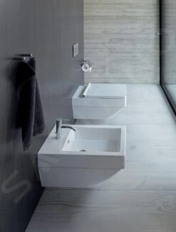 Duravit Vero Air - Hangend Toilet, Rimless, HygieneGlaze, Wit 2525092000 -Badkamer Luxe ff2a0445af141a83cb315cbc